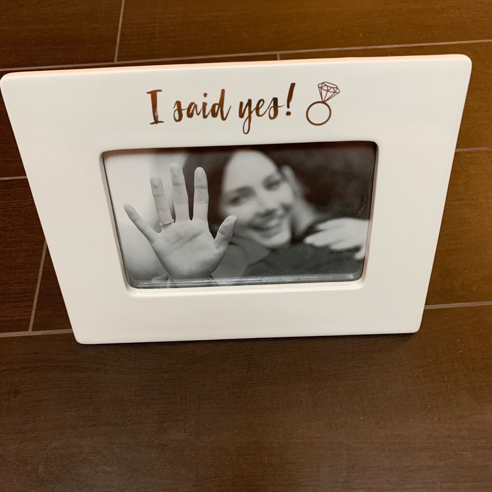 “I said yes! 💍” 6 in x 4 in Photo Frame